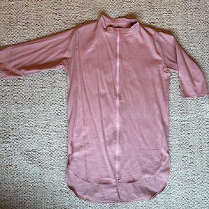 Pink shirt - extra long, front zip